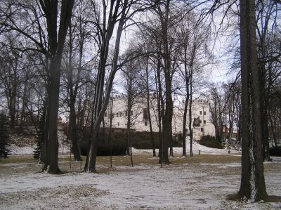 Engelska parken bakom slottet i Strážky.